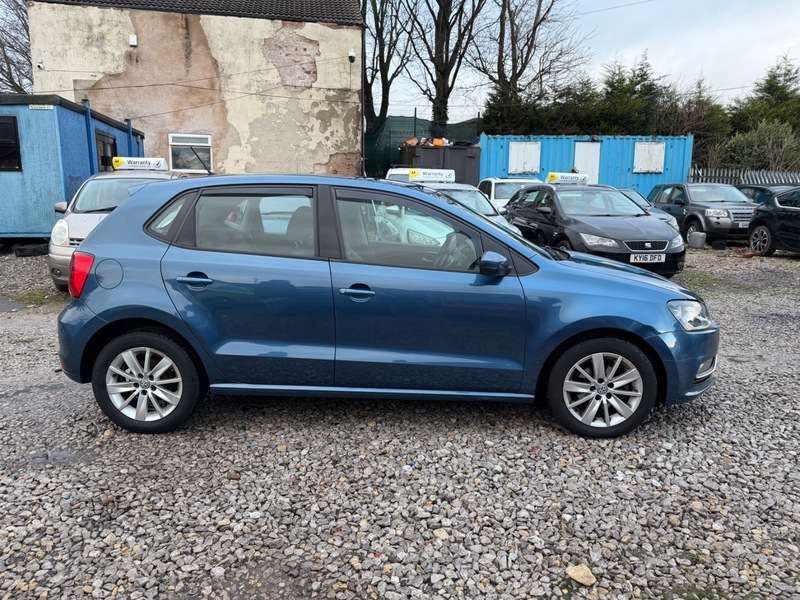 Used Volkswagen Polo 2016 for sale - 77636876: Photo 2