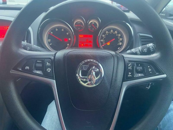 Used Vauxhall Astra 2015 for sale - 76123619: Photo 21