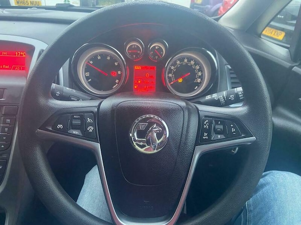 Used Vauxhall Astra 2015 for sale - 76123619: Photo 22