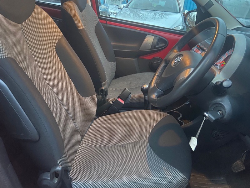 Used Toyota AYGO 2014 for sale - 76974060: Photo 13