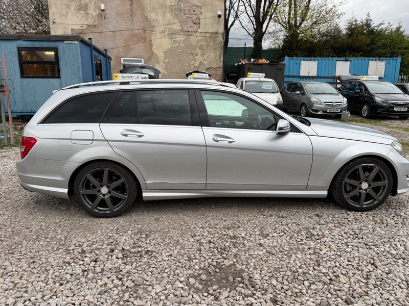Used Mercedes-Benz C Class 2014 for sale - 78140901: Photo 2