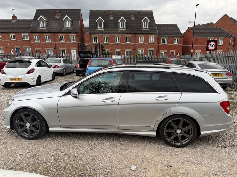 Used Mercedes-Benz C Class 2014 for sale - 78140901: Photo 4