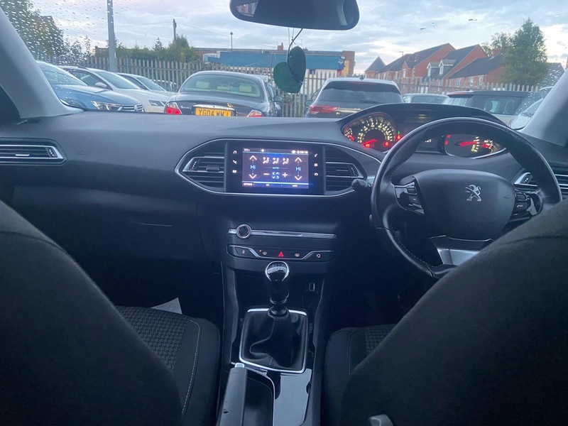 Used Peugeot 308 2020 for sale - 76123617: Photo 17