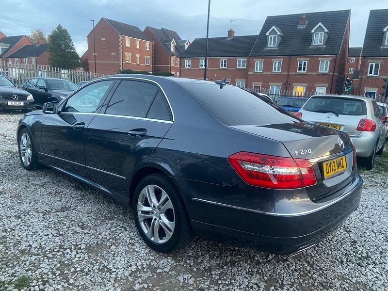 Used Mercedes-Benz E Class 2013 for sale - 76798906: Photo 9