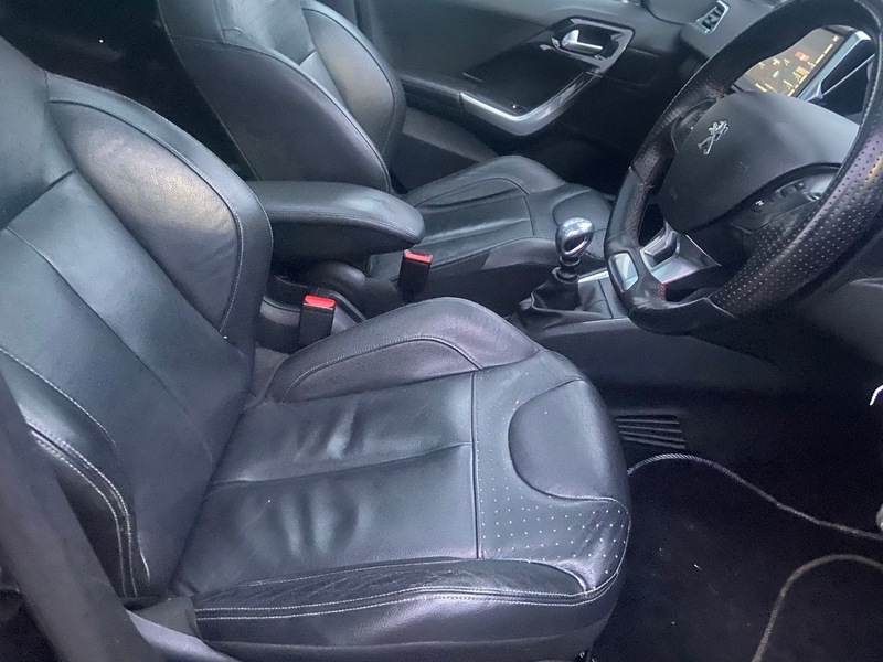 Used Peugeot 208 2013 for sale - 77250958: Photo 15