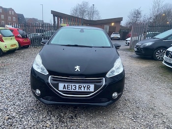 Used Peugeot 208 2013 for sale - 77250958: Photo
