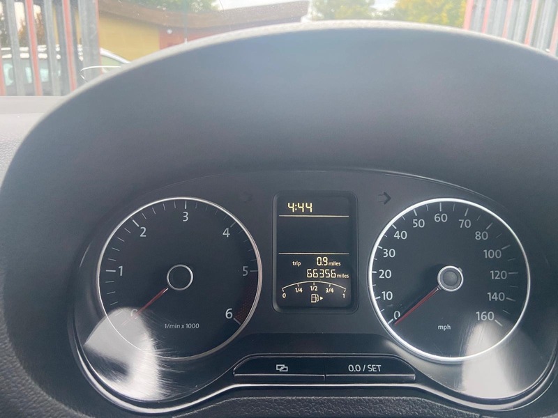 Used Volkswagen Polo 2010 for sale - 76148421: Photo 23