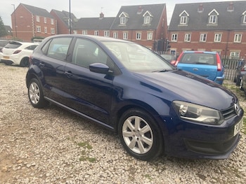 Used Volkswagen Polo 2010 for sale - 76148421: Photo 4