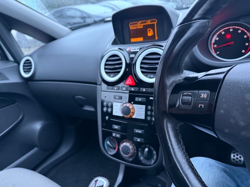 Used Vauxhall Corsa 2009 for sale - 77477935: Photo 25