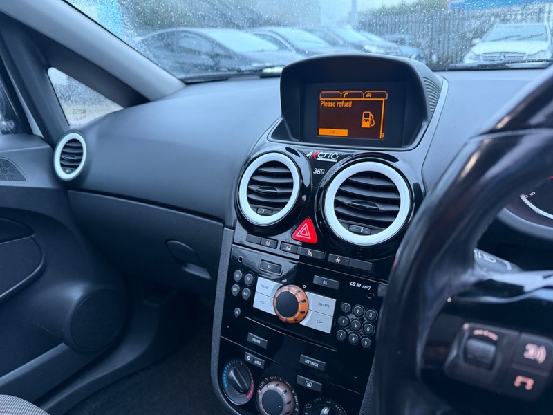 Used Vauxhall Corsa 2009 for sale - 77477935: Photo 26