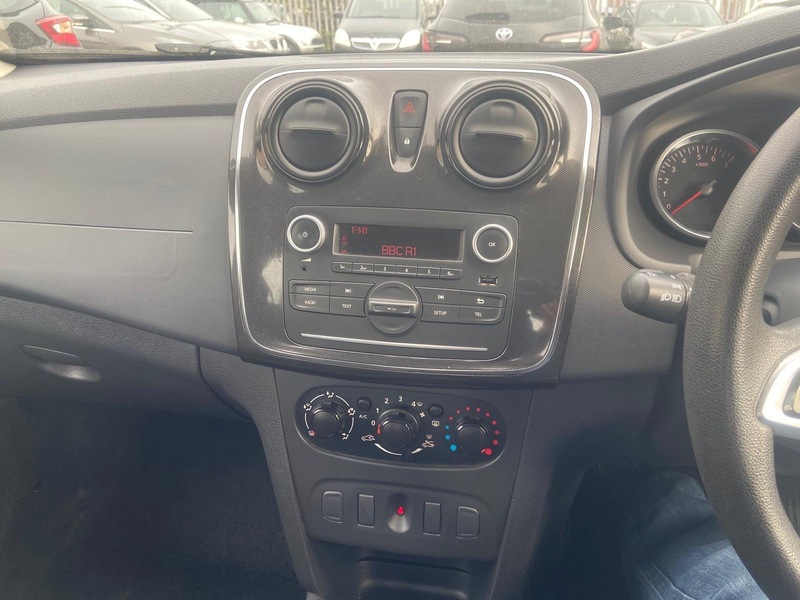Used Dacia Sandero 2018 for sale - 76803287: Photo 15