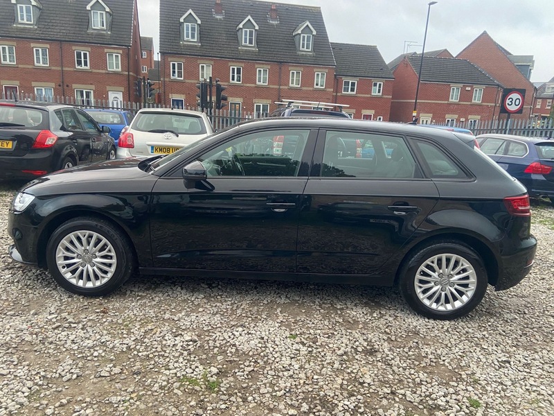 Used Audi A3 2018 for sale - 76368387: Photo 2