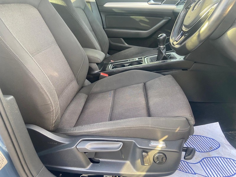 Used Volkswagen Passat 2017 for sale - 76123606: Photo 17
