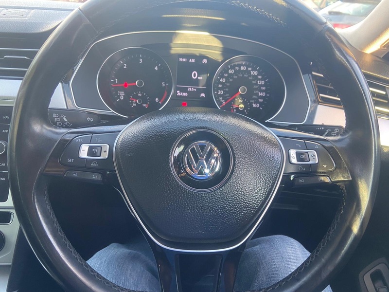 Used Volkswagen Passat 2017 for sale - 76123606: Photo 29