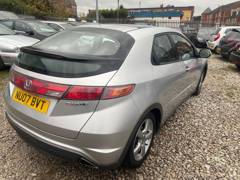 Used Honda Civic 2007 for sale - 76570803: Photo 10