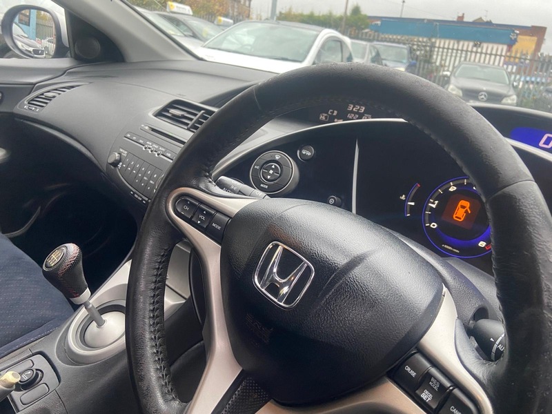 Used Honda Civic 2007 for sale - 76570803: Photo 17