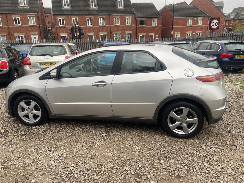 Used Honda Civic 2007 for sale - 76570803: Photo 4