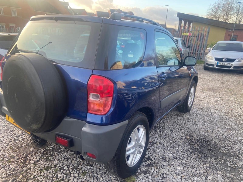 Used Toyota RAV4 2003 for sale - 76570798: Photo 10