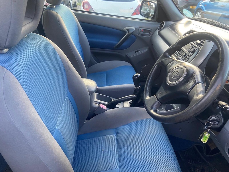 Used Toyota RAV4 2003 for sale - 76570798: Photo 17