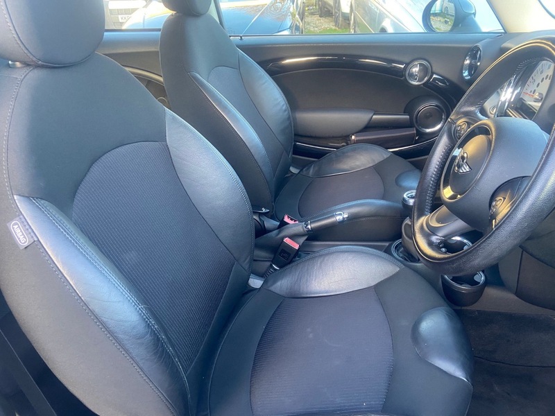 Used MINI Hatch 2010 for sale - 76798968: Photo 15