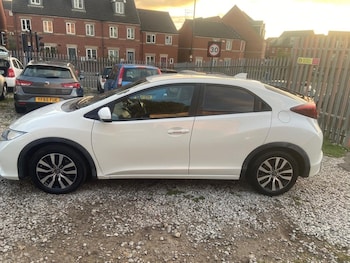 Used Honda Civic 2014 for sale - 76119437: Photo