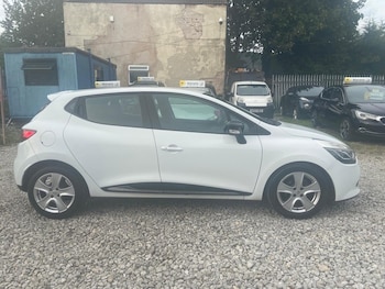 Used Renault Clio 2016 for sale - 76123623: Photo 3