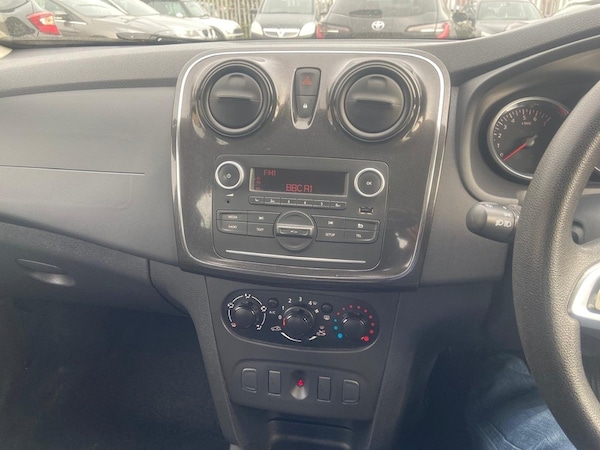 Used Dacia Sandero 2018 for sale - 76123604: Photo 15