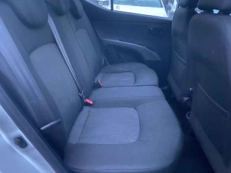 Used Hyundai i10 2012 for sale - 77241819: Photo 12