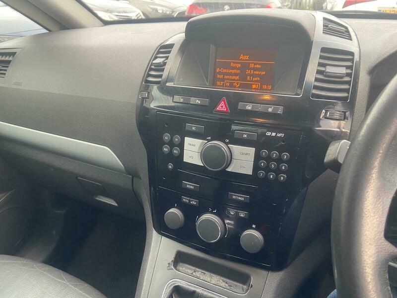 Used Vauxhall Zafira 2011 for sale - 76123601: Photo 16