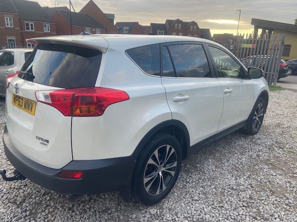 Used Toyota RAV4 2014 for sale - 76123611: Photo 8