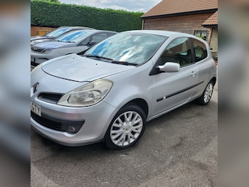 Used Renault Clio 2009 for sale - 75445317: Photo