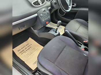 Used Renault Clio 2009 for sale - 75445317: Photo