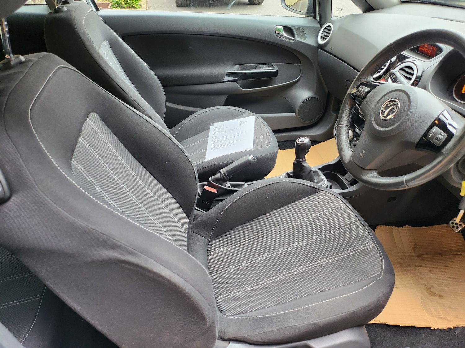 Used Vauxhall Corsa 2012 for sale - 75997801: Photo 8