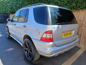 Used Mercedes-Benz M Class 2004 for sale - 79333108: Photo