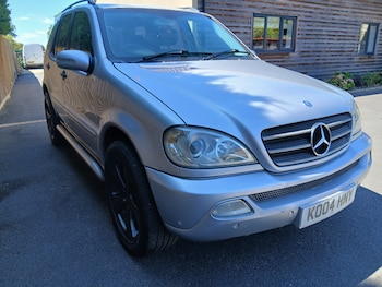Used Mercedes-Benz M Class 2004 for sale - 79333108: Photo