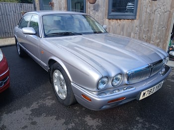 Used Jaguar XJ 2000 for sale - 79674639: Photo
