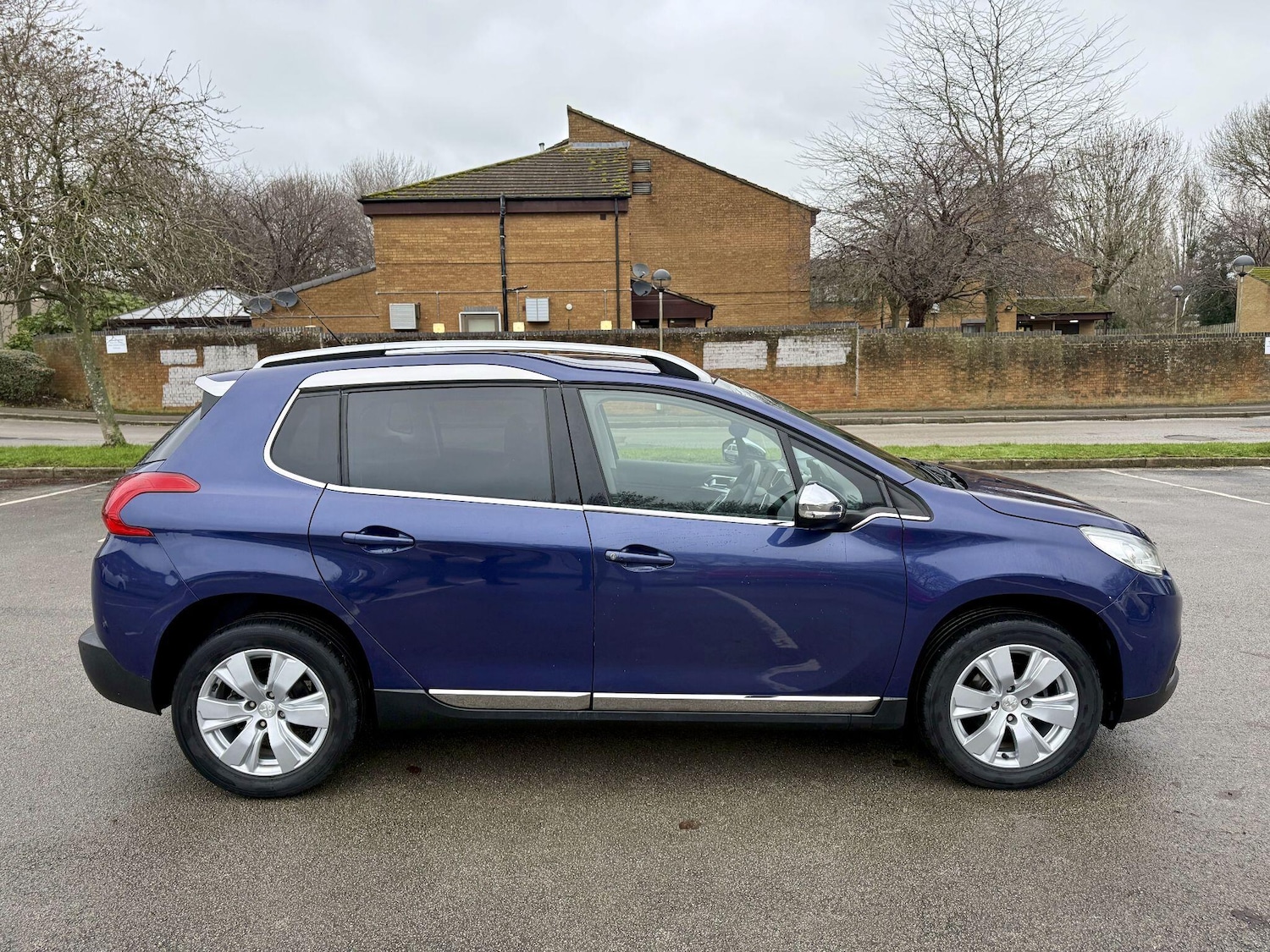Used Peugeot 2008 2014 for sale - 77020864: Photo 7
