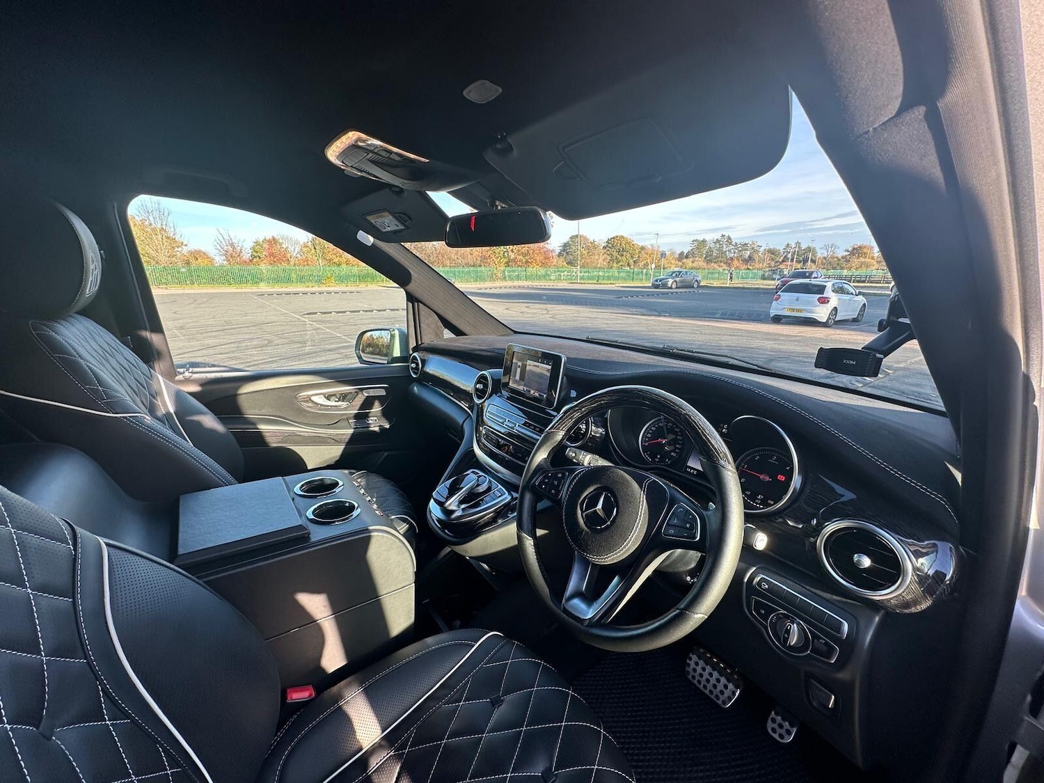 Used Mercedes-Benz V-Class 2019 for sale - 76898410: Photo 15