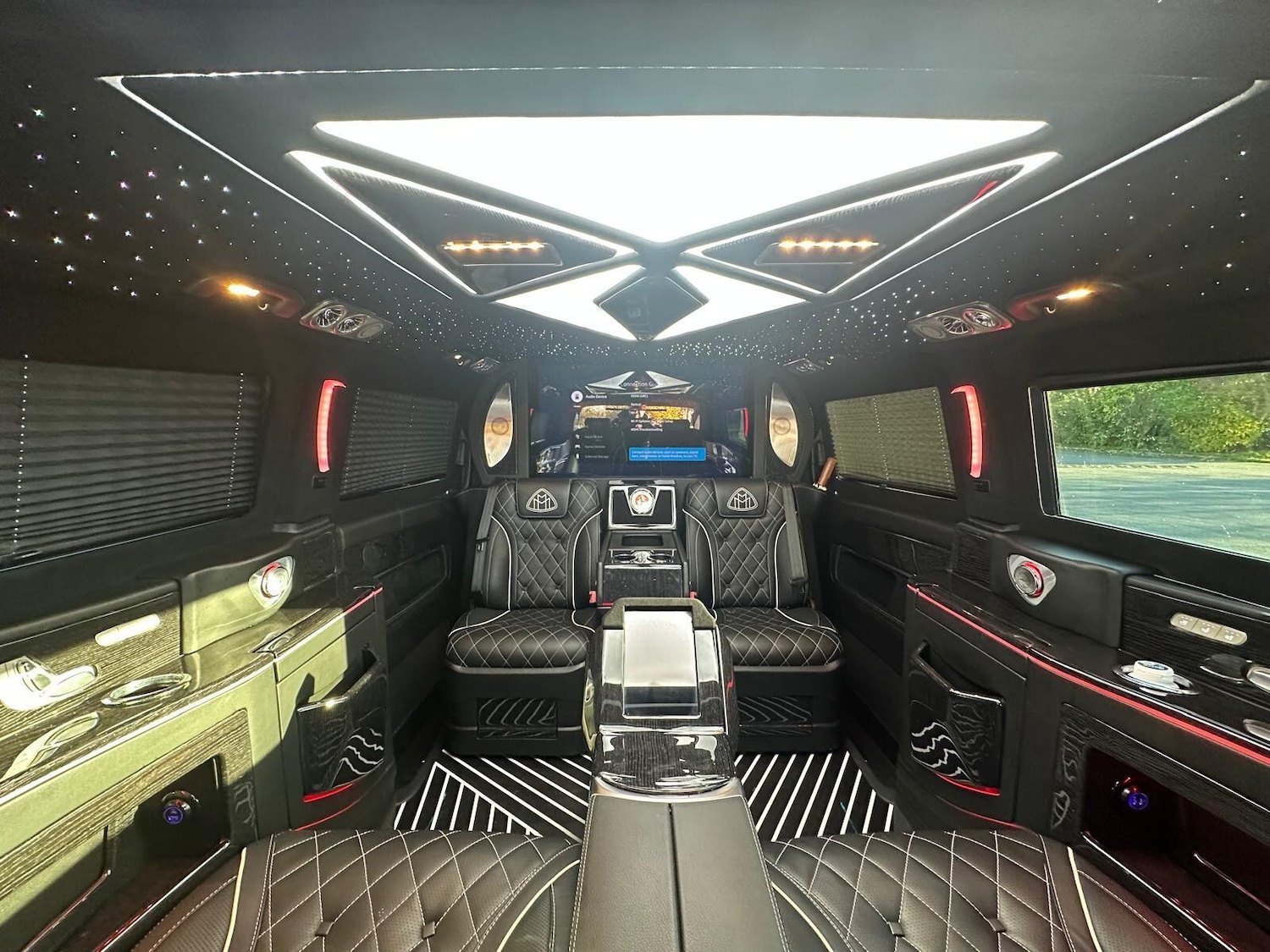 Used Mercedes-Benz V-Class 2019 for sale - 76898410: Photo 28