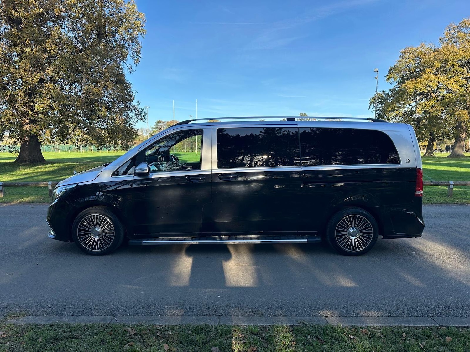 Used Mercedes-Benz V-Class 2019 for sale - 76898410: Photo 7