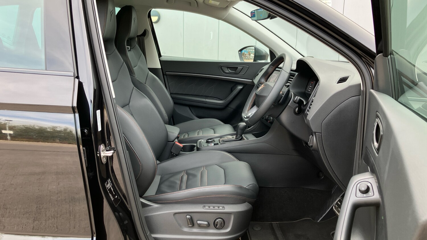 Used Cupra Ateca 2025 for sale - 75937978: Photo 32