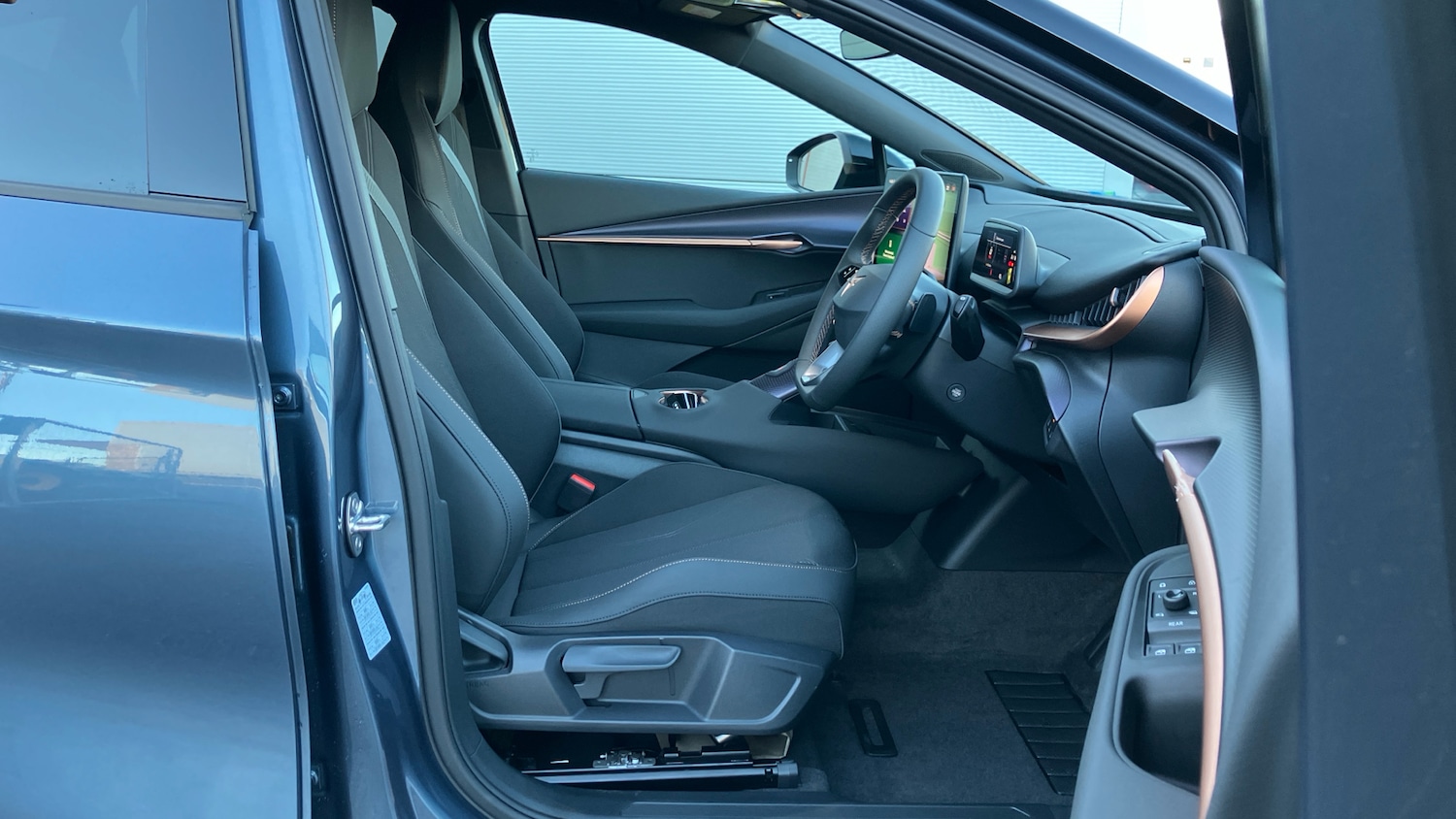 Used Cupra Tavascan 2025 for sale - 76829536: Photo 31