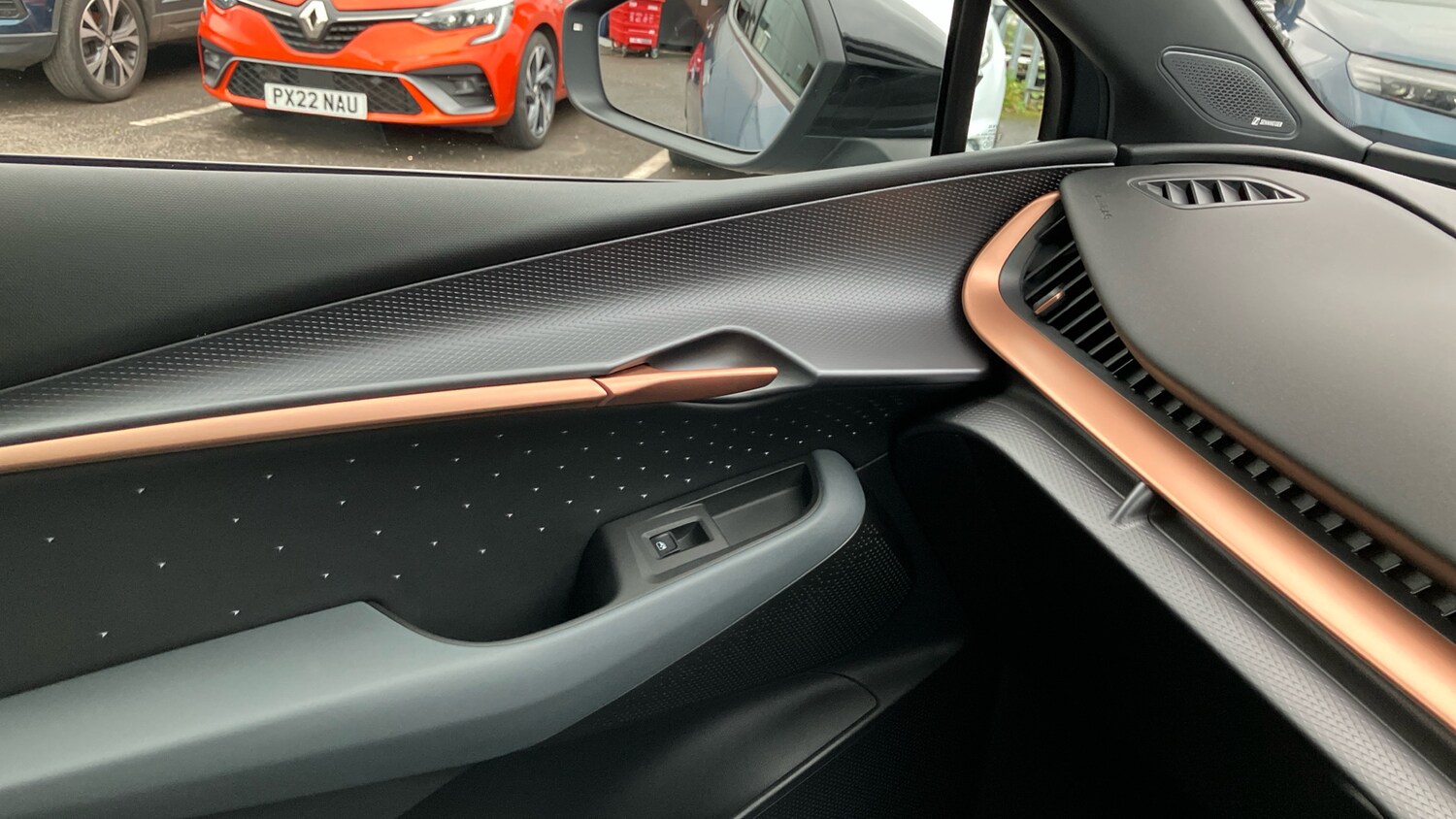 Used Cupra Tavascan 2025 for sale - 75937977: Photo 25