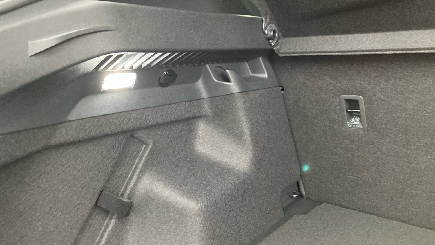 Used Cupra Tavascan 2025 for sale - 75937977: Photo 38