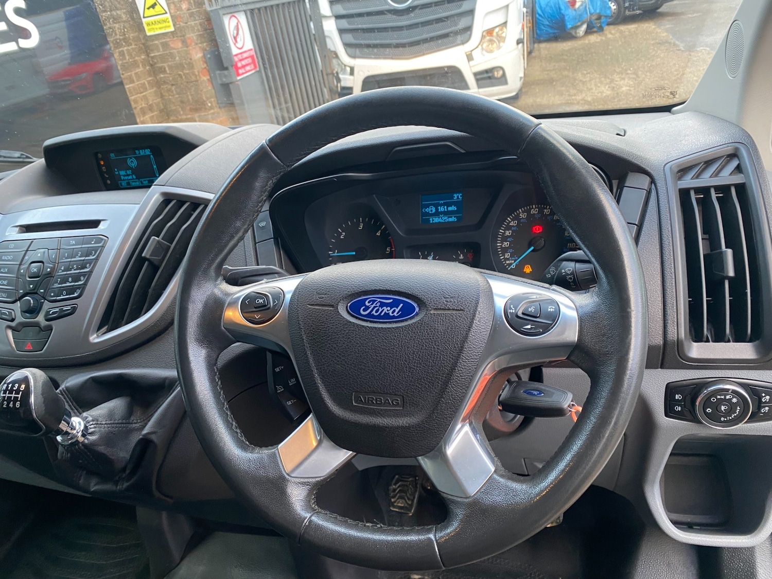 Used Ford Transit 2015 for sale - 77161225: Photo 24