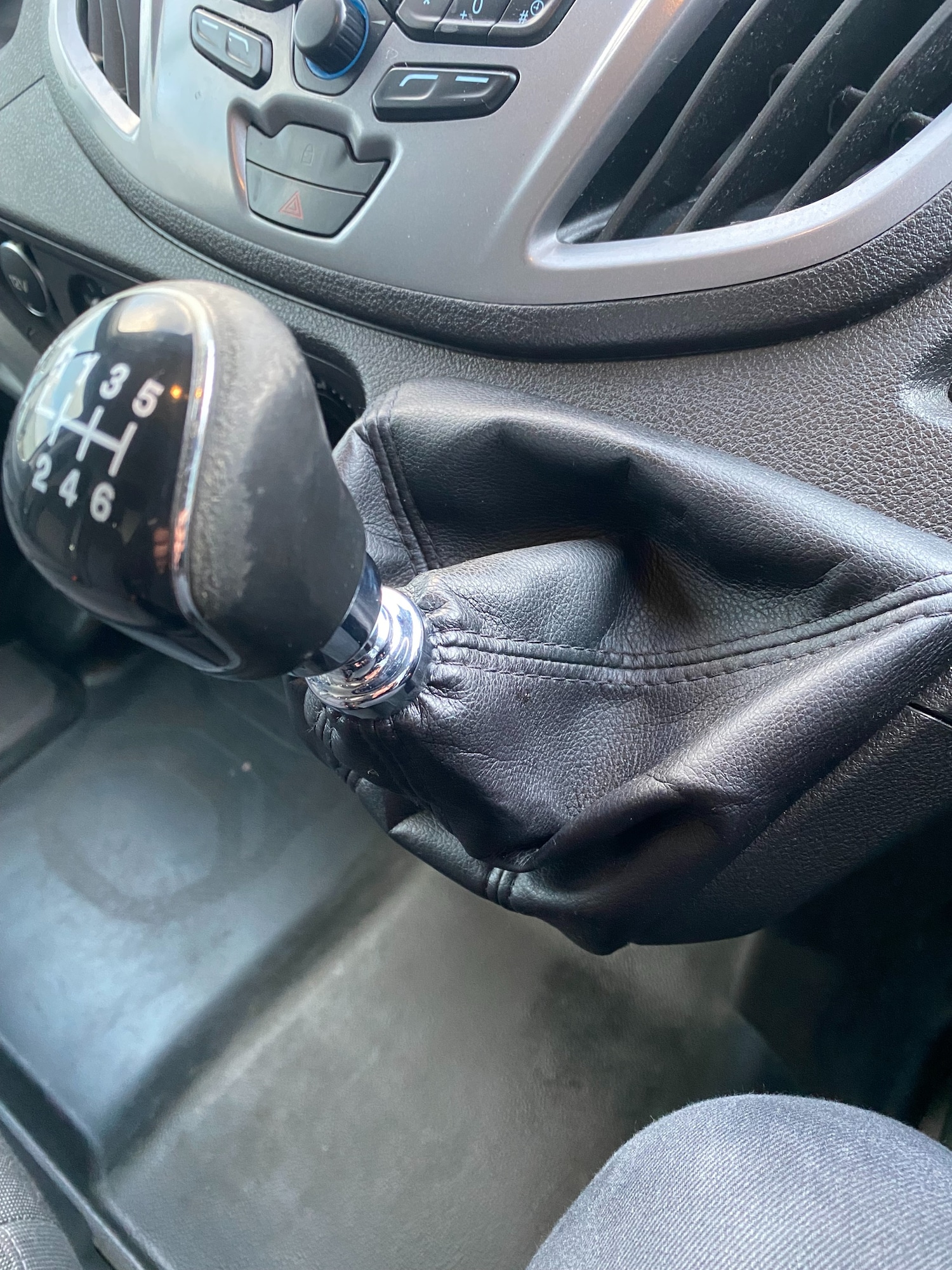 Used Ford Transit 2015 for sale - 77161225: Photo 48