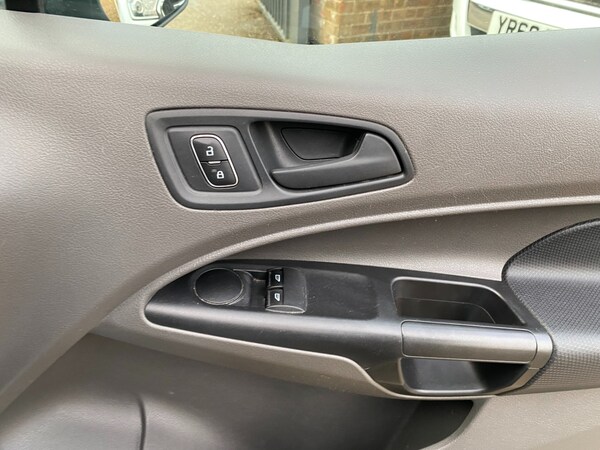 Used Ford Transit Connect 2020 for sale - 74690010: Photo 39