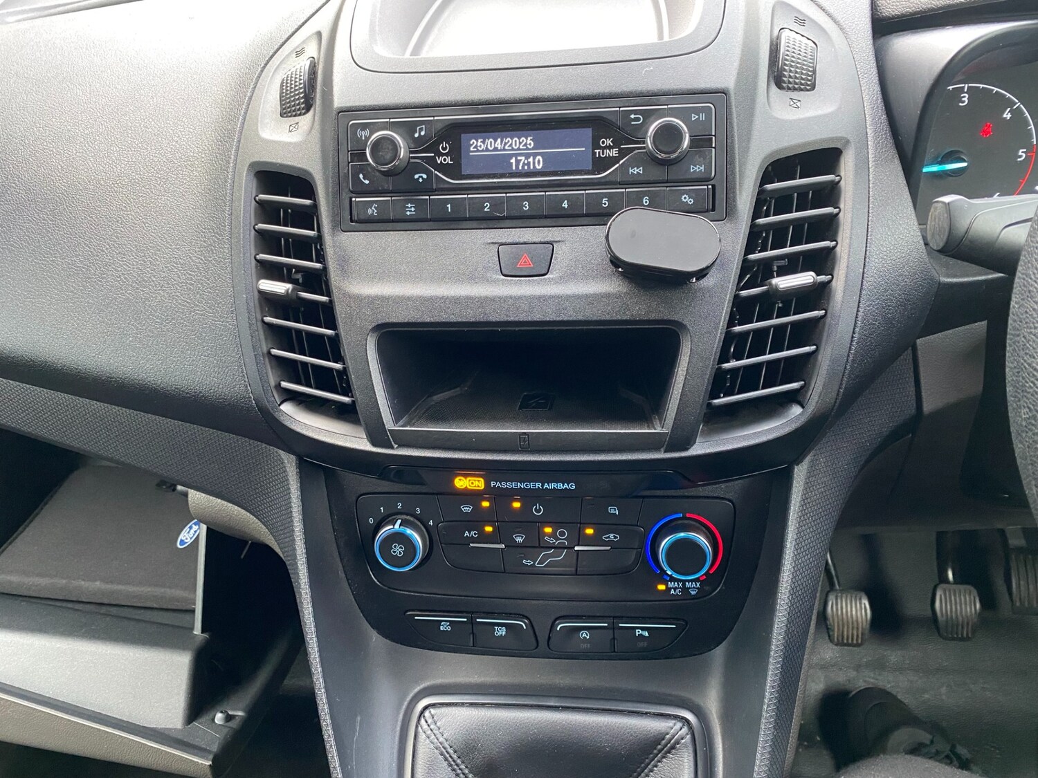 Vehicle 29