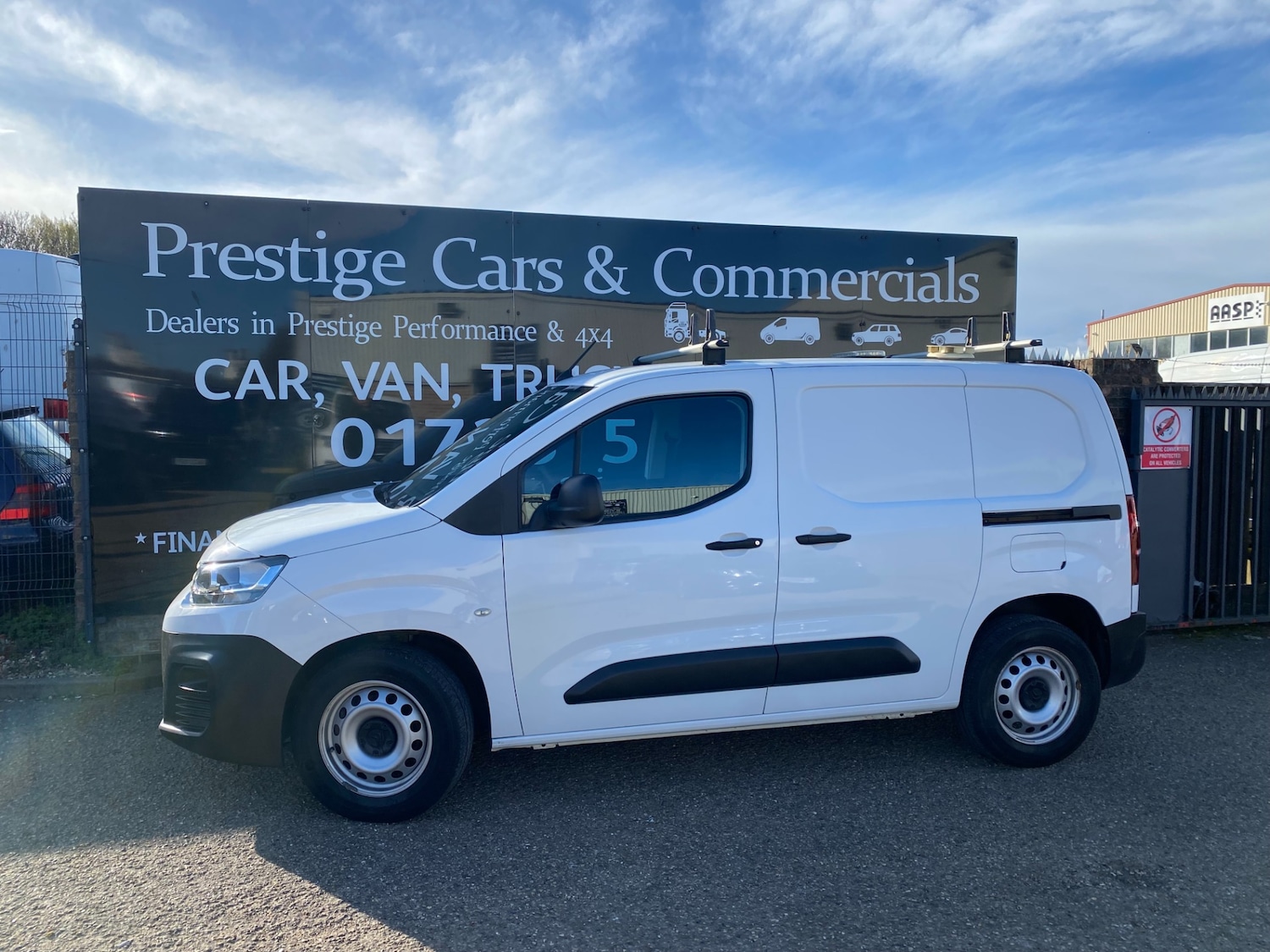 Used Citroen Berlingo 2021 for sale - 77954429: Photo 59