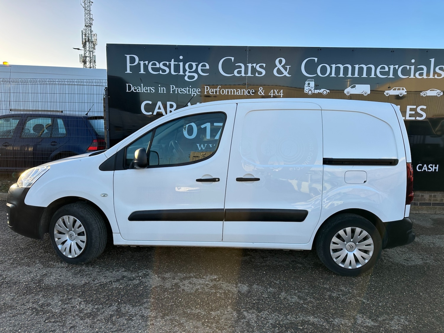 Used Citroen Berlingo 2016 for sale - 76879755: Photo 2
